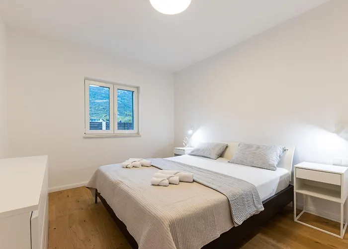 Appartement 3 Bed Sleeps 6 - Large Terrace & Free Parking